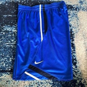 Men’s Nike athletic shorts.  NWOTs.  Sz Med